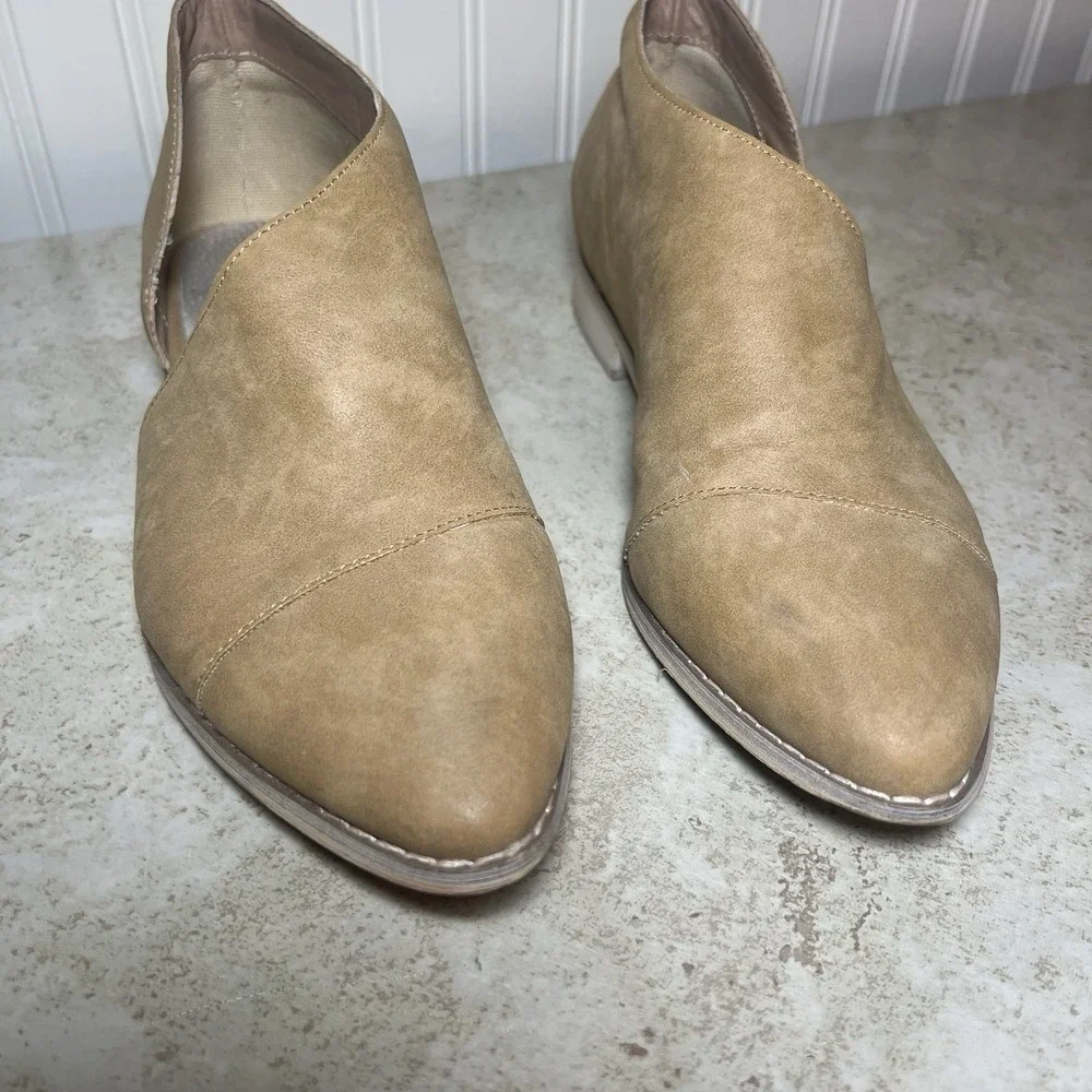 Mi.im Tan D'Orsay Pointed-Toe Flats Womens Sz 6.5 Effortless‎ Contemporary Chic
